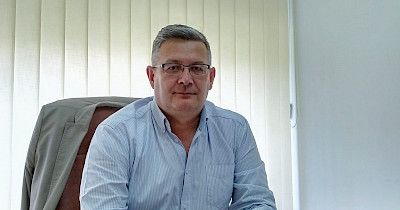 Віктор Мольченко, Наш Край: Краще десь допустити помилку, ніж упустити момент