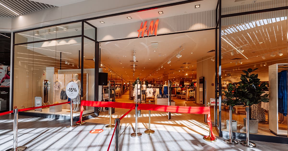 П’ятий в Україні: H&M відкрив магазин у столичний ТРЦ Retroville (фоторепортаж)