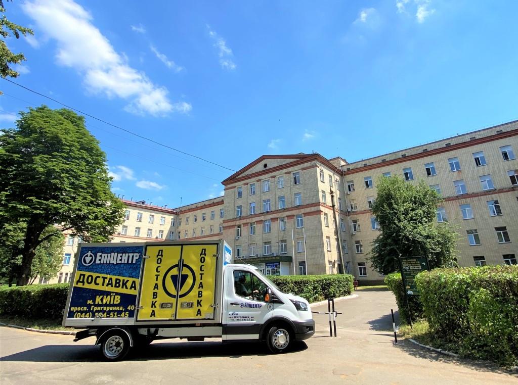 Епіцентр передав 22 апарати ШВЛ у регіони України