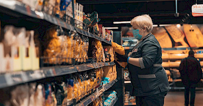 Покупайте безопасно: как супермаркеты работают в период карантина