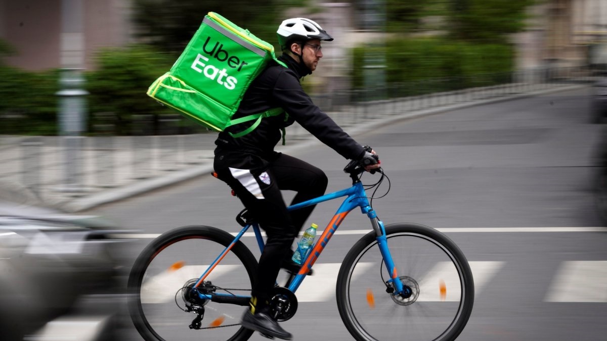 Рост до 70%: карантин увеличит доходы служб доставки еды в Украине