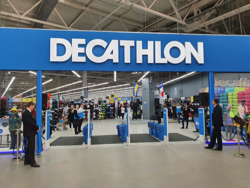 Спортивный Лувр: Как выглядит самый большой в Украине магазин Decathlon (фоторепортаж)