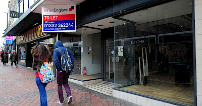 Неповерненці: хто винен, що покупці йдуть в інтернет з фізичних магазинів