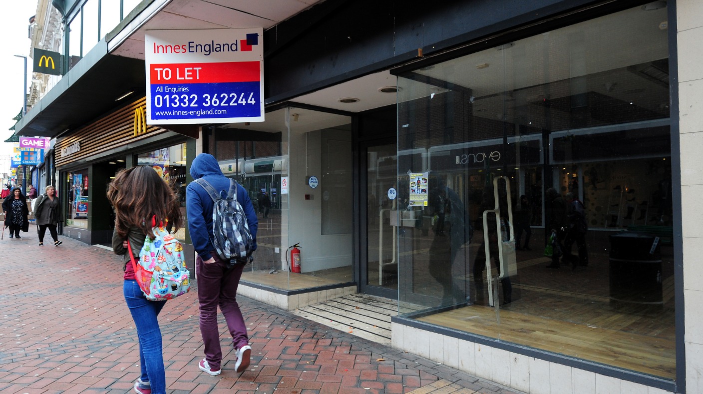 Невозвращенцы: кто виноват, что покупатели уходят в интернет из физических магазинов