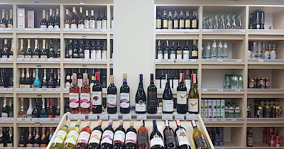 Від білизни до вина: власник бренду Sealine запустив мережу алкомаркетів