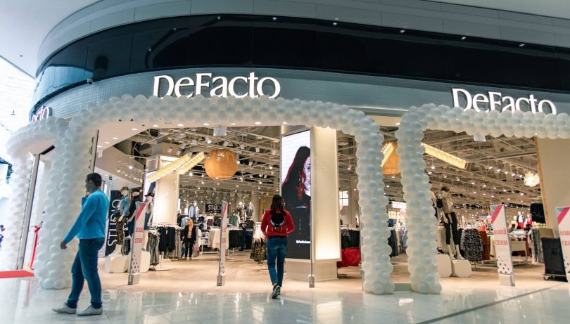 Турецкий бренд DeFacto откроет магазин в столичном ТРЦ Retroville