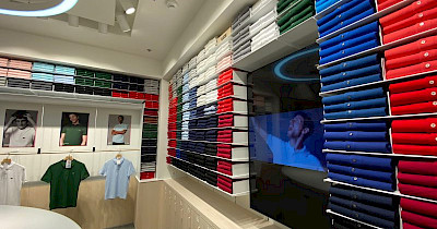 Французский бренд Lacoste открыл концептуальный бутик в новом формате в столичном ТРЦ River Mall