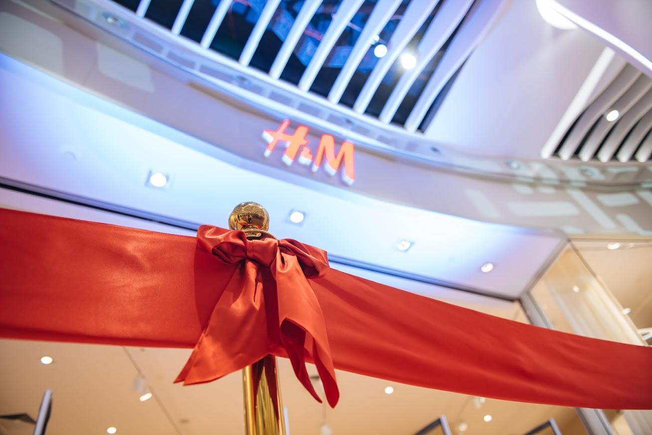 Еко і спорт: як виглядає H&M в новій концепції в ТРЦ River Mall (фоторепортаж)