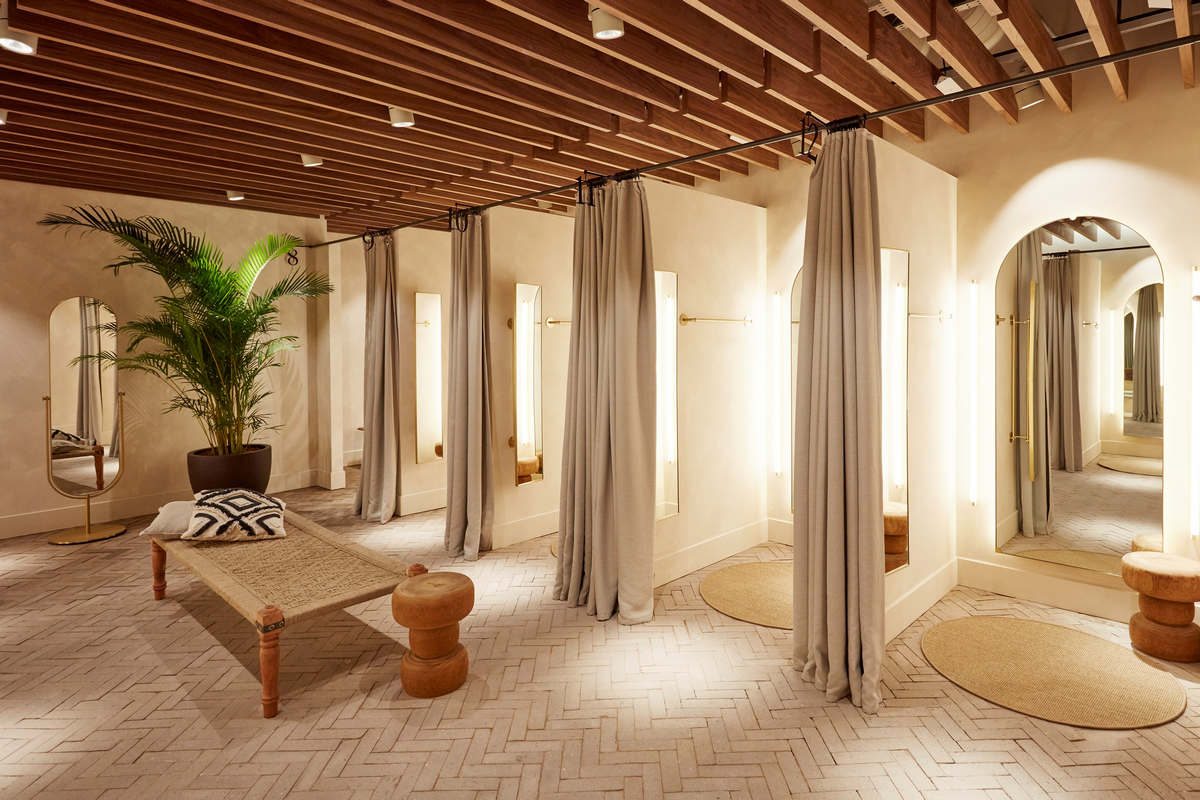 H&M в столичном ТРЦ River Mall откроется 12 сентября