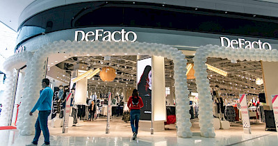 DeFacto відкрив третій в Україні магазин в столичному ТРЦ Lavina Mall (фотоогляд)