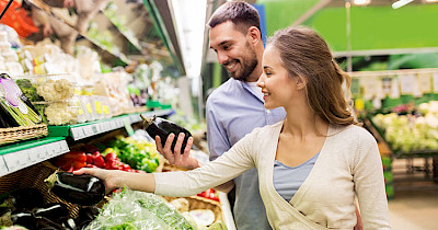 Инфографика Zakaz.ua: как менялась цена на продукты в супермаркетах Киева