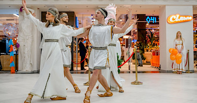 У грецькому залі: як виглядає Сільпо в Античному стилі в ТРЦ Європарк (фоторепортаж)