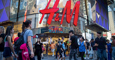 H&M відмовляється від одного з брендів одягу на фоні падіння продажів