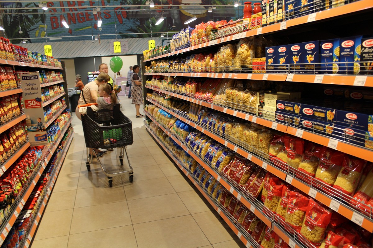 За 10 месяцев 2018 года оборот розничной торговли вырос на 5,4% год к году