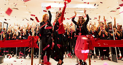 Деспасіто: H&M відкрив в ТРЦ SkyMall другий в Україні магазин (фоторепортаж)