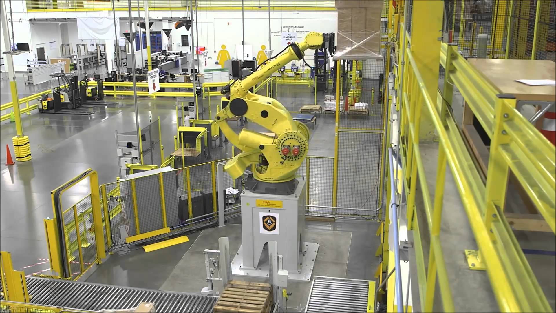 Я, робот: как работает гигантский роботизированный склад Amazon (фоторепортаж)