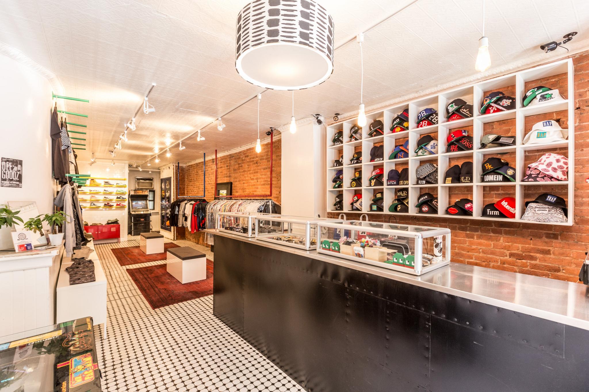 E-commerce ритейлеры планируют открыть 850 офлайновых магазинов за пять лет