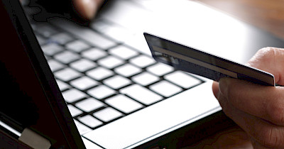 Депутаты хотят перевести интернет-торговлю на украинский язык