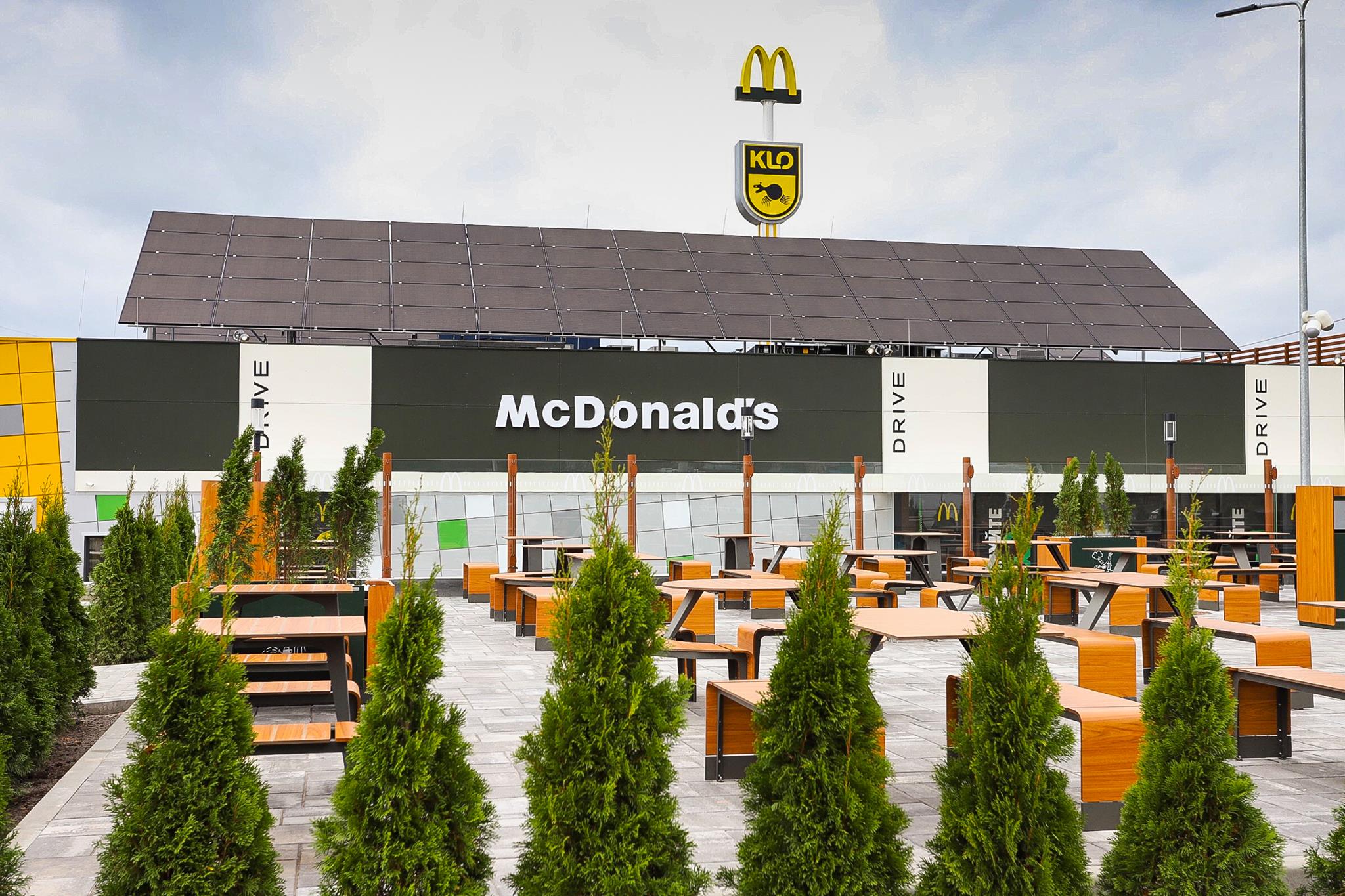McDonald’s открыл первый в Украине ресторан с солнечными панелями (+фото)