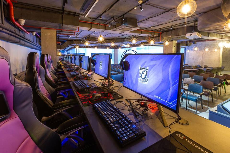 У дніпровському ТРК МОСТ-сіті відкрилася перша Cyber Arena в місті