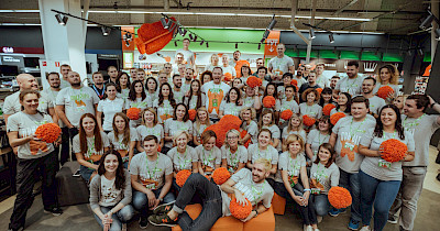 Директора за прилавком: зачем топ-менеджеры Comfy на один день стали продавцами