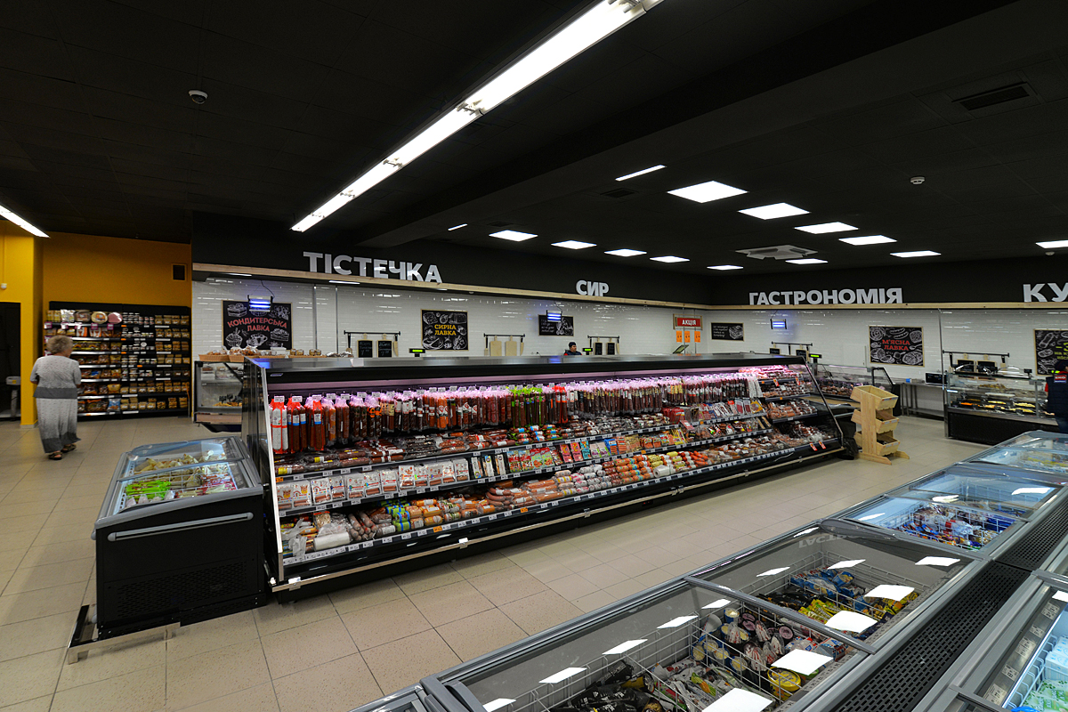 Черно-белый хайтек: как выглядит ЭКО маркет в Виннице после обновления (фотообзор)