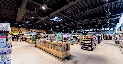 Вместо BILLA: в Харькове начал работу новый супермаркет Класс (+фото)