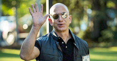 Скупий лицар. Чому засновник Amazon Безос не поспішає витрачати на благодійність
