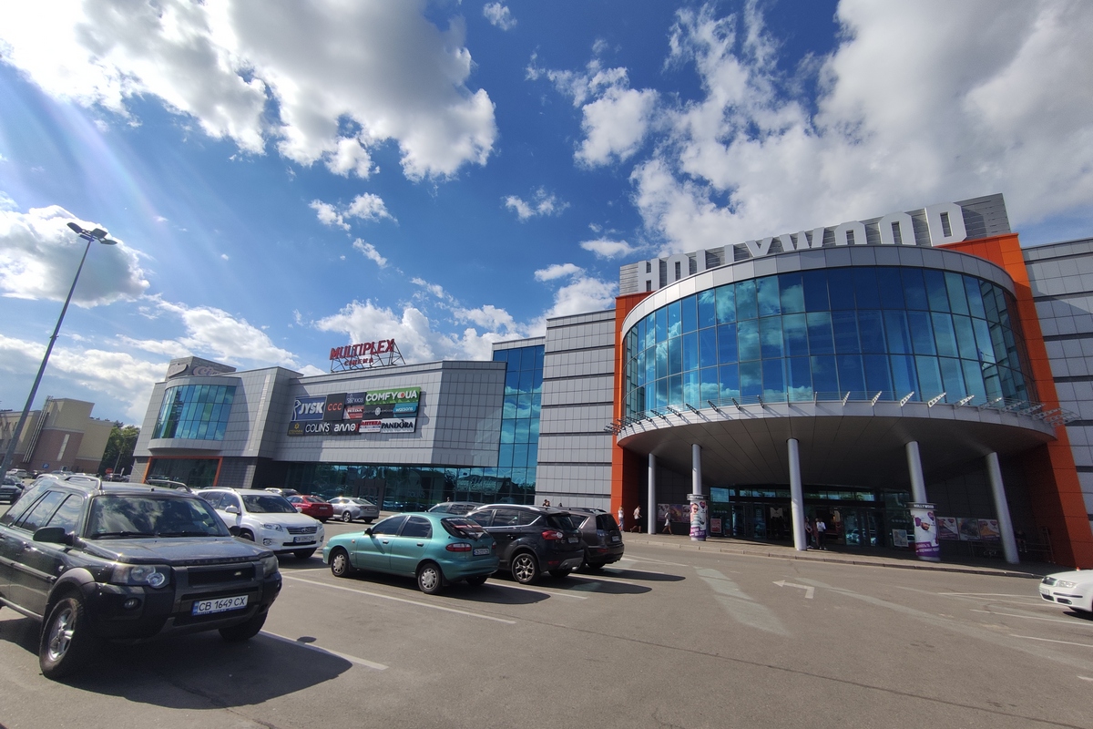 У чернігівському ТРЦ Hollywood відбулося відкриття магазину Sport City (+фото)