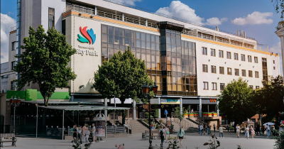 Вперше в історії: 38 тисяч українців купили торгівельний центр у Вінниці за півтора мільярда гривень