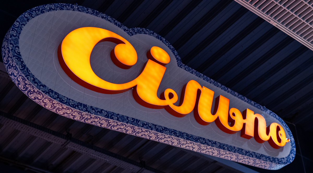 Під ялинку: мережа Сільпо 19 грудня відкрила одразу чотири тематичні супермаркети (фотоогляд)