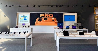 У Києві з’явився перший офіційний Apple Shop нового покоління (+фото)