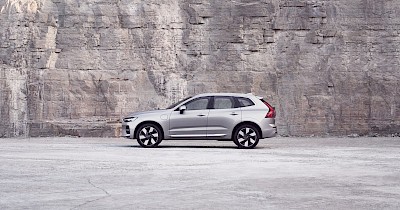 Volvo XC60: гармонія динаміки, технологій і зручності у форматі сучасного кросовера